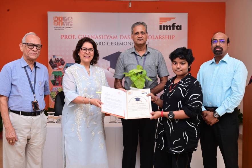 Recipient : Anisha Samantaray - IIT, Roorkee